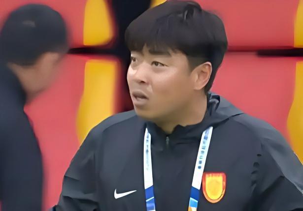 手机应用-中超｜重庆铜梁龙助教杜宇辱骂裁判员被停赛6场